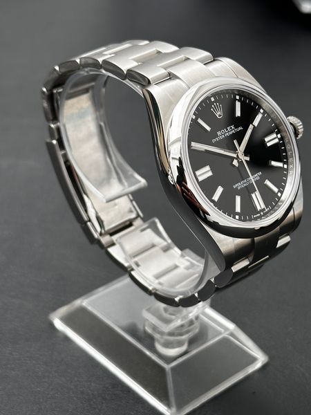 Rolex Oyster Perpetual 124300